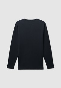 Pullover a maniche lunghe in blu navy, realizzato in tessuto a coste. Presenta un colletto rotondo e una vestibilità rilassata con orli dritti. Senza decorazioni.