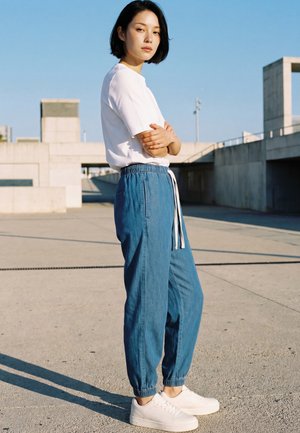 Urban Classics Jeans fuselé - skyblue washed