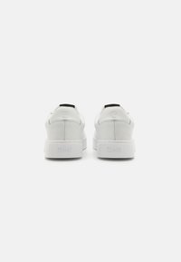 Colmar Originals BATES BLANK - Tossud - white