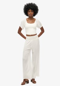 Superdry SMOCKED - Blouse - off white