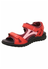 Sandalias rojas y rosas con un diseño transpirable, que incluyen correas ajustables de velcro, parte superior perforada y una suela negra texturizada.