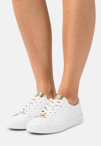 MICHAEL Michael Kors - KEATON LACE UP - Sneakers basse - pale gold Immagine in miniatura 1