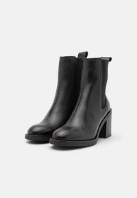 BOSS CAMY - Gležnjače s visokom petom - black