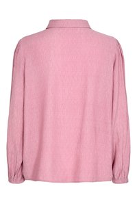 Růžová košile s dlouhými rukávy a límcem, texturovaná tkanina, s naťukovanými manžetami, charakterizovaná jednoduchým designem v jednobarevném provedení.