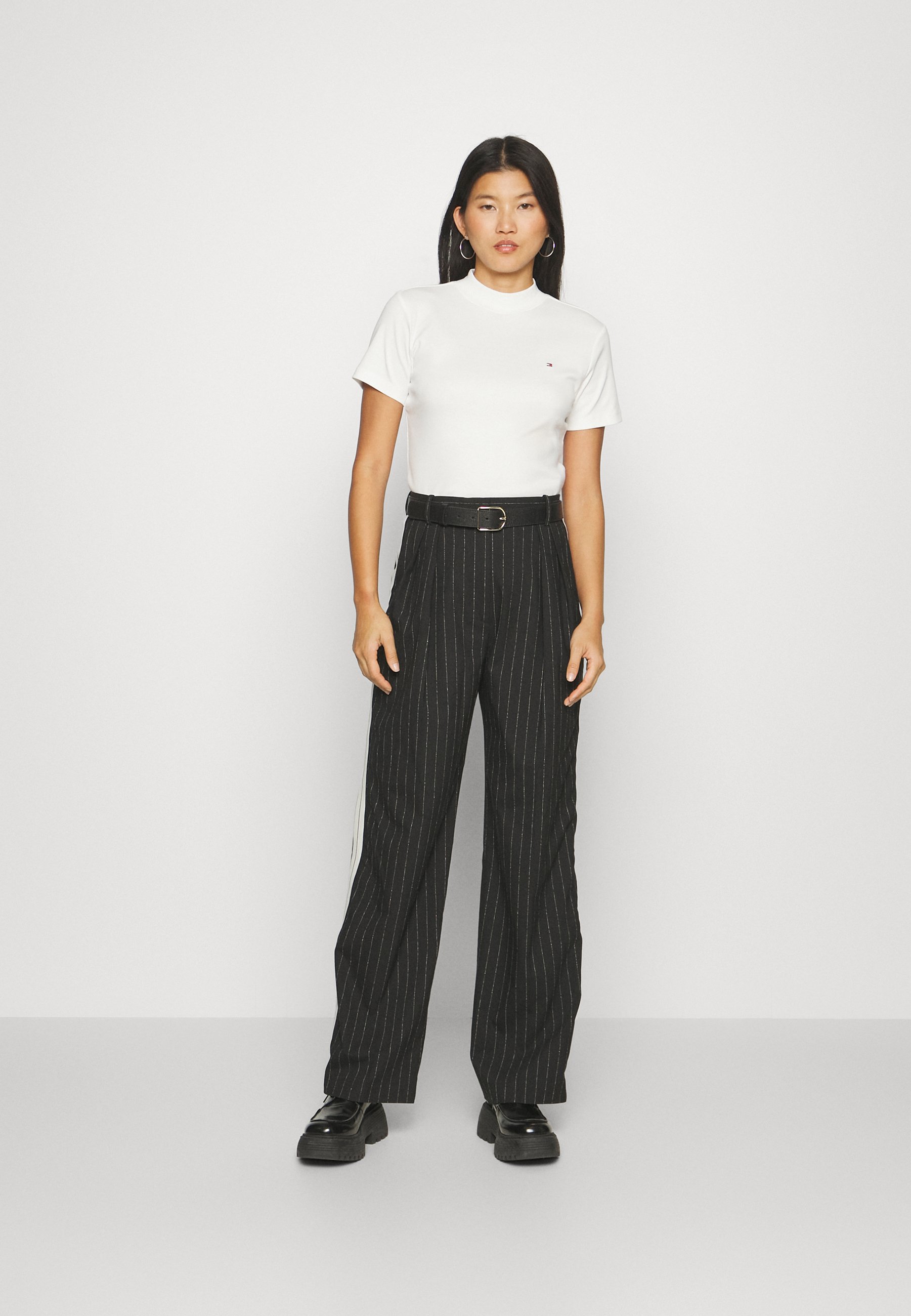 売れ筋商品|||トミー ヒルフィガー Tシャツ レディース トップス NEW CODY SLIM CROP MOCK - Basic T-shirt - black トミー ヒルフィガー レディース Tシャツ トップス SLIM CODY