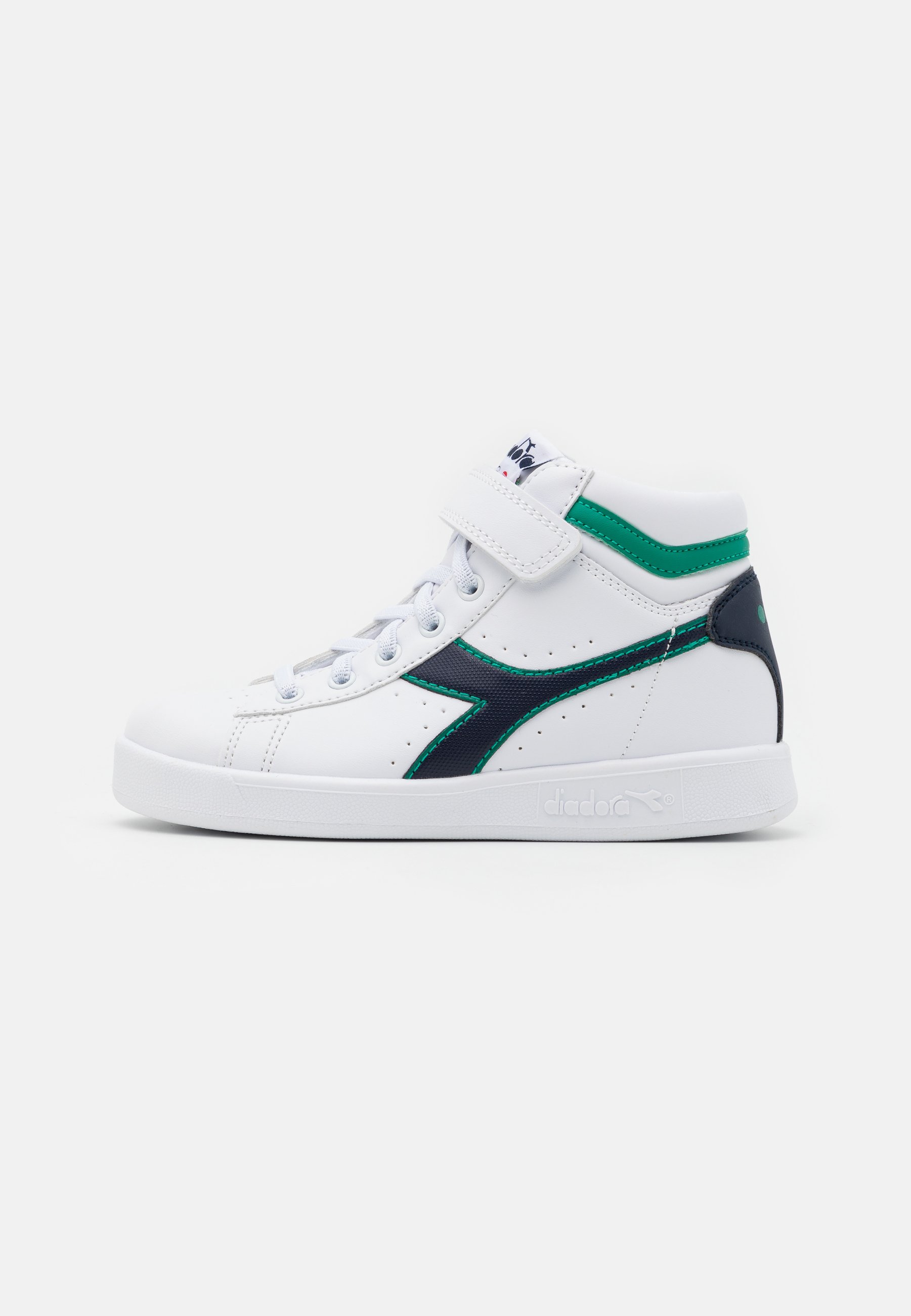 diadora con strappo