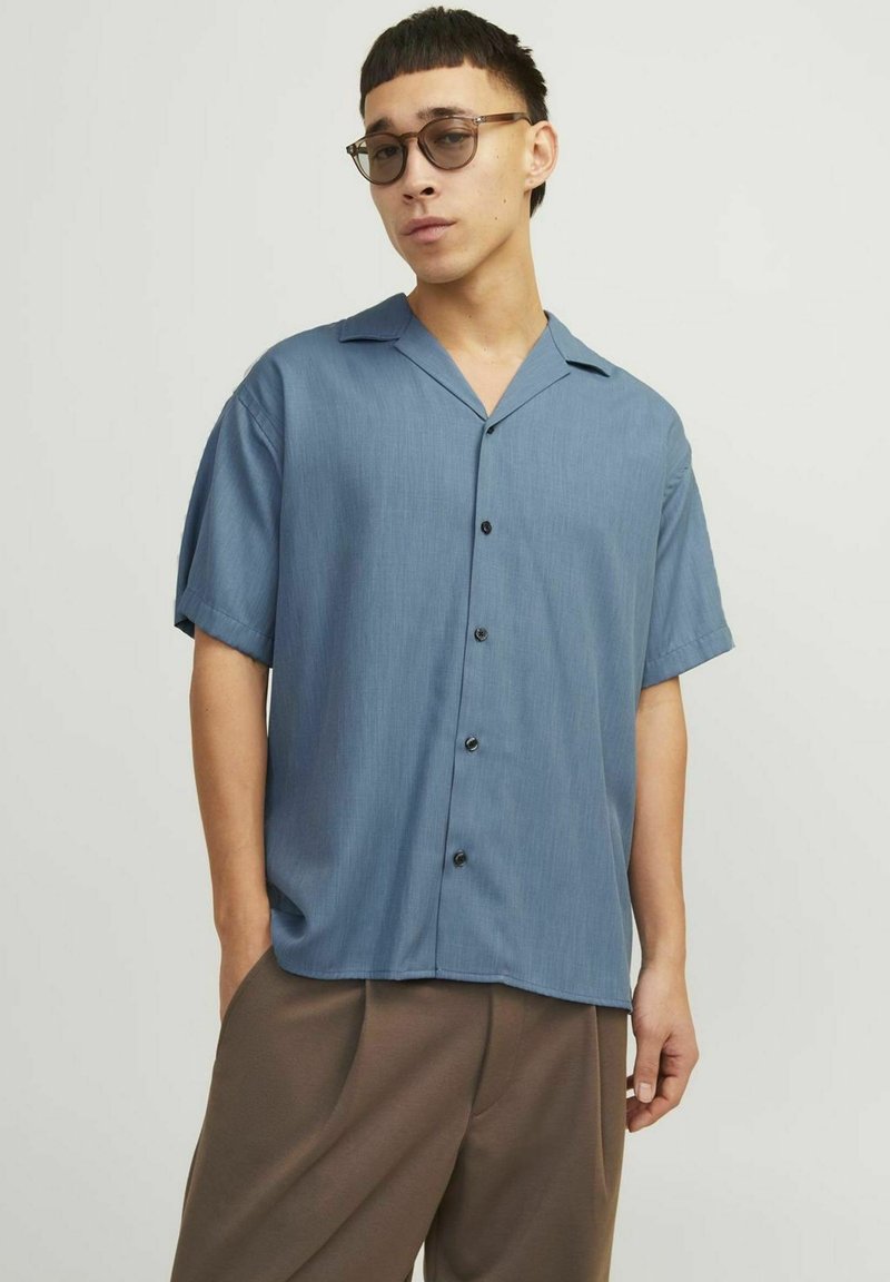 Jack & Jones JPRCCAARON RESORT - Marškiniai - captains blue