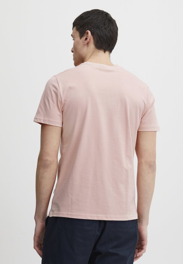 CFThor - Print T-shirt - rose smoke2