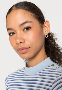 b.young SAVANA - Camisola - off white