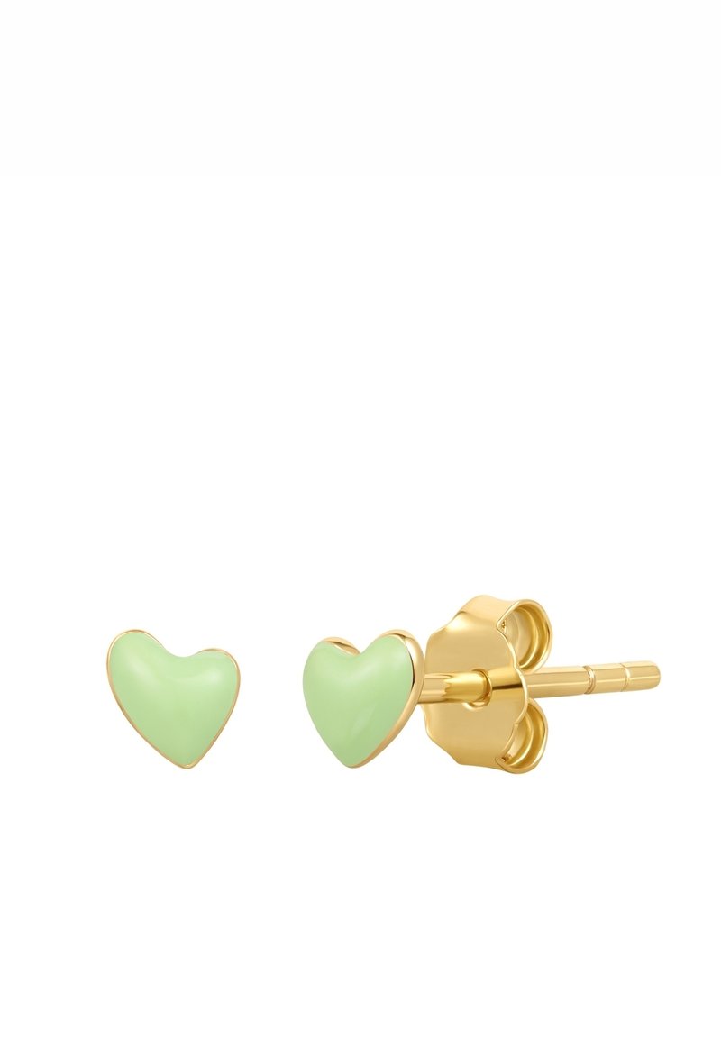 Pendientes de stud en forma de corazón tono dorado con un acabado de esmalte verde claro brillante. Cuentan con un sencillo soporte y cierre de mariposa.