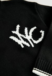 Next REGULAR FIT - CREW NECK - Pullover - black nyc
