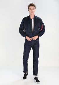 Thumbnail Image 2