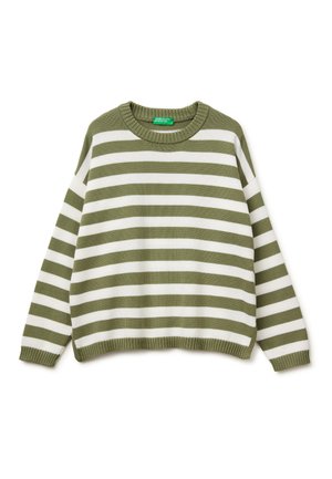 Sweter dziany z poziomymi oliwkowozielonymi i białymi paskami, okrągłym dekoltem oraz ściągaczami przy mankietach i u dołu.