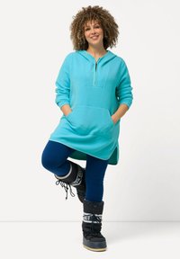 Ulla Popken TEDDY HOODED NECK - Felpa in pile - light blue