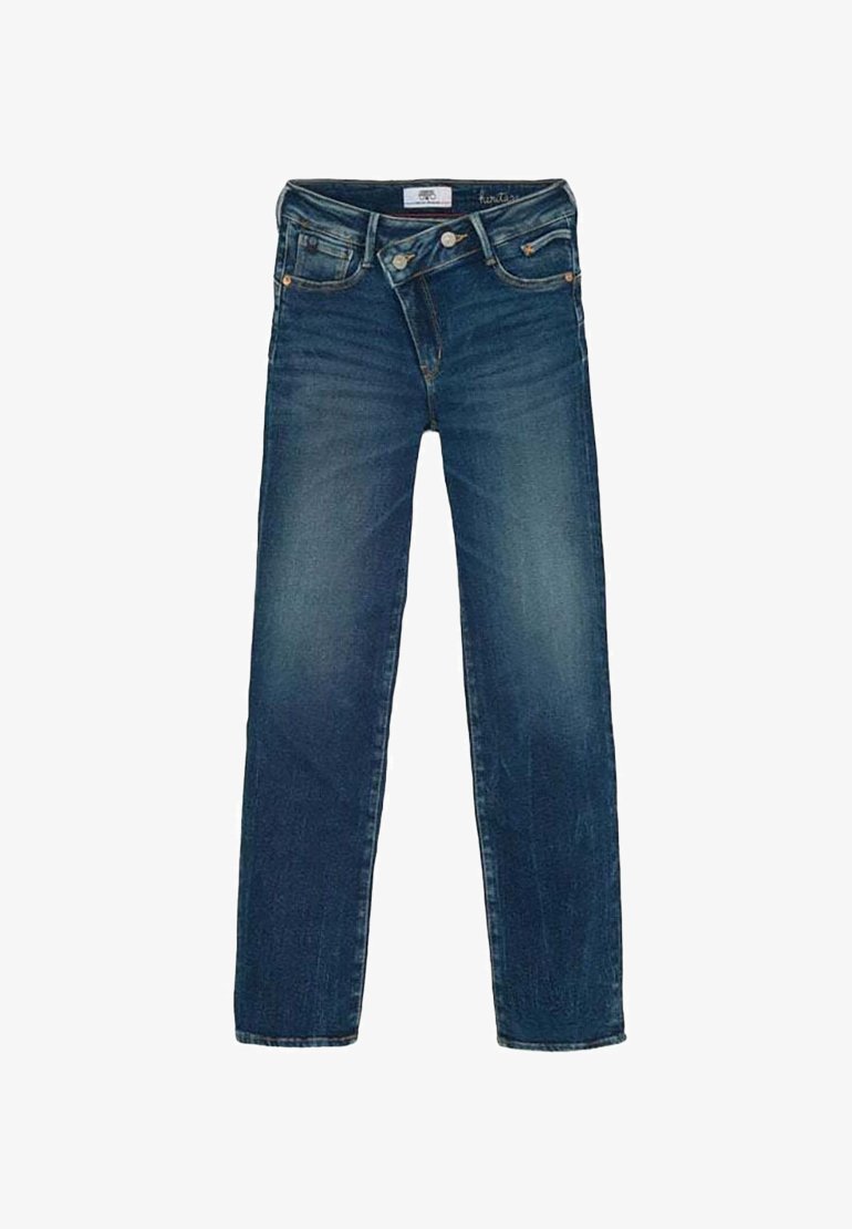 Jeans en denim bleu foncé avec une coupe droite, sections décolorées, poches avant et fermeture éclair. Présente un bouton et des rivets en argent.