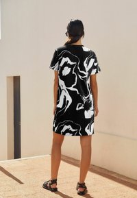 Next TALL - REGULAR FIT - Trikoomekko - monochrome