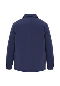 Mørkeblå jakke med lige skæring, der har en foldet krave, knappede manchetter og en glat, mat tekstur. Bagview vist.