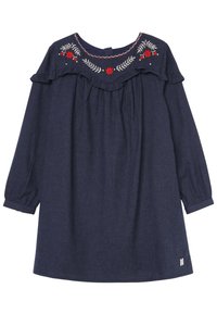 Granatowa sukienka z długim rękawem, ozdobiona czerwono-białymi haftami kwiatowymi oraz falbanką przy dekolcie.