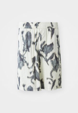 Shorts blancs avec un motif tie-dye noir, dotés d'une taille élastique et d'un tissu respirant pour plus de confort. Design décontracté avec une coupe ample.