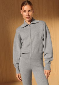 OYSHO WITH HIGH COLLAR AND POCKETS - Bomberjacks - grey