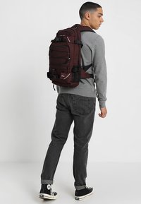 Forvert LOUIS - Batoh - plum