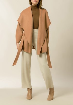 Halflange jas - camel