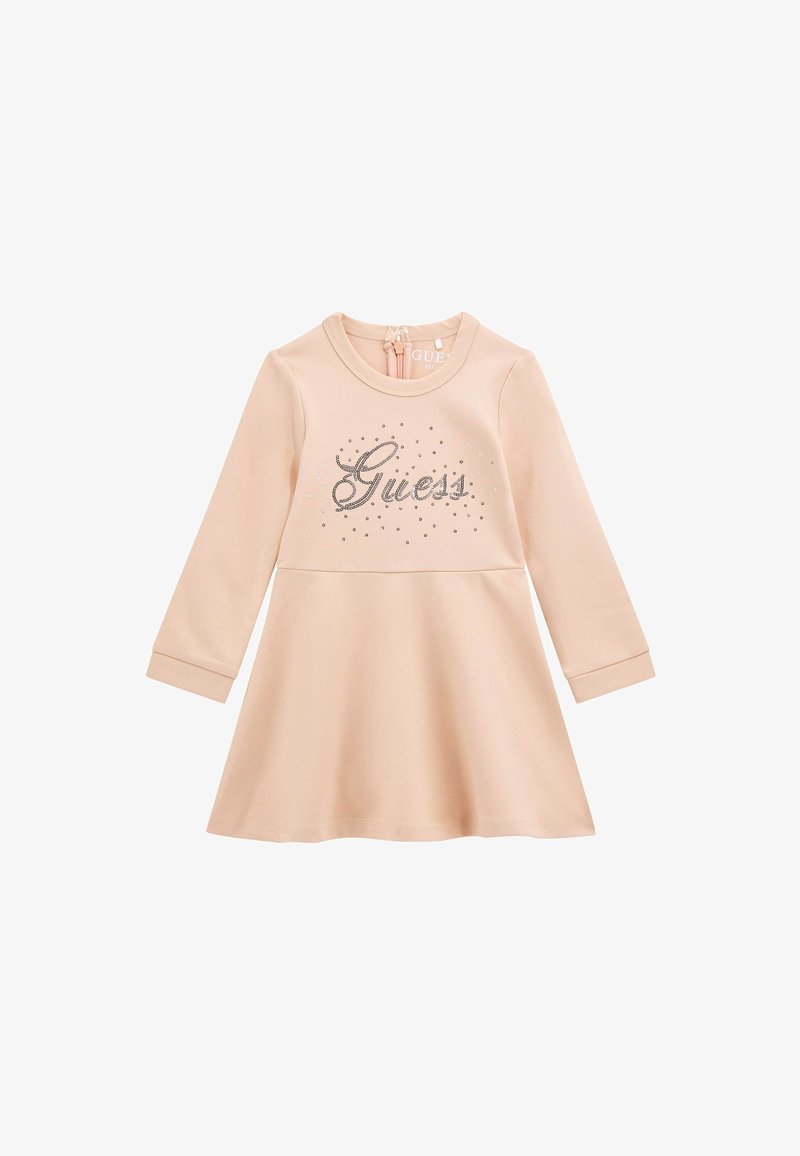 Helles rosa Langarmkleid mit ausgestellt Rock, Strass-"Guess"-Logo auf der Brust und Reißverschlussverschluss am Rücken.