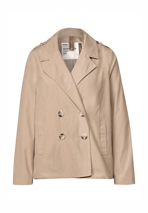 Světlobéžový dvouřadý blejzr s klopami, dvěma kapsami, knoflíkovými ramenními nášivkami a dlouhými rukávy.