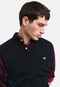 GANT Stickad tröja - black