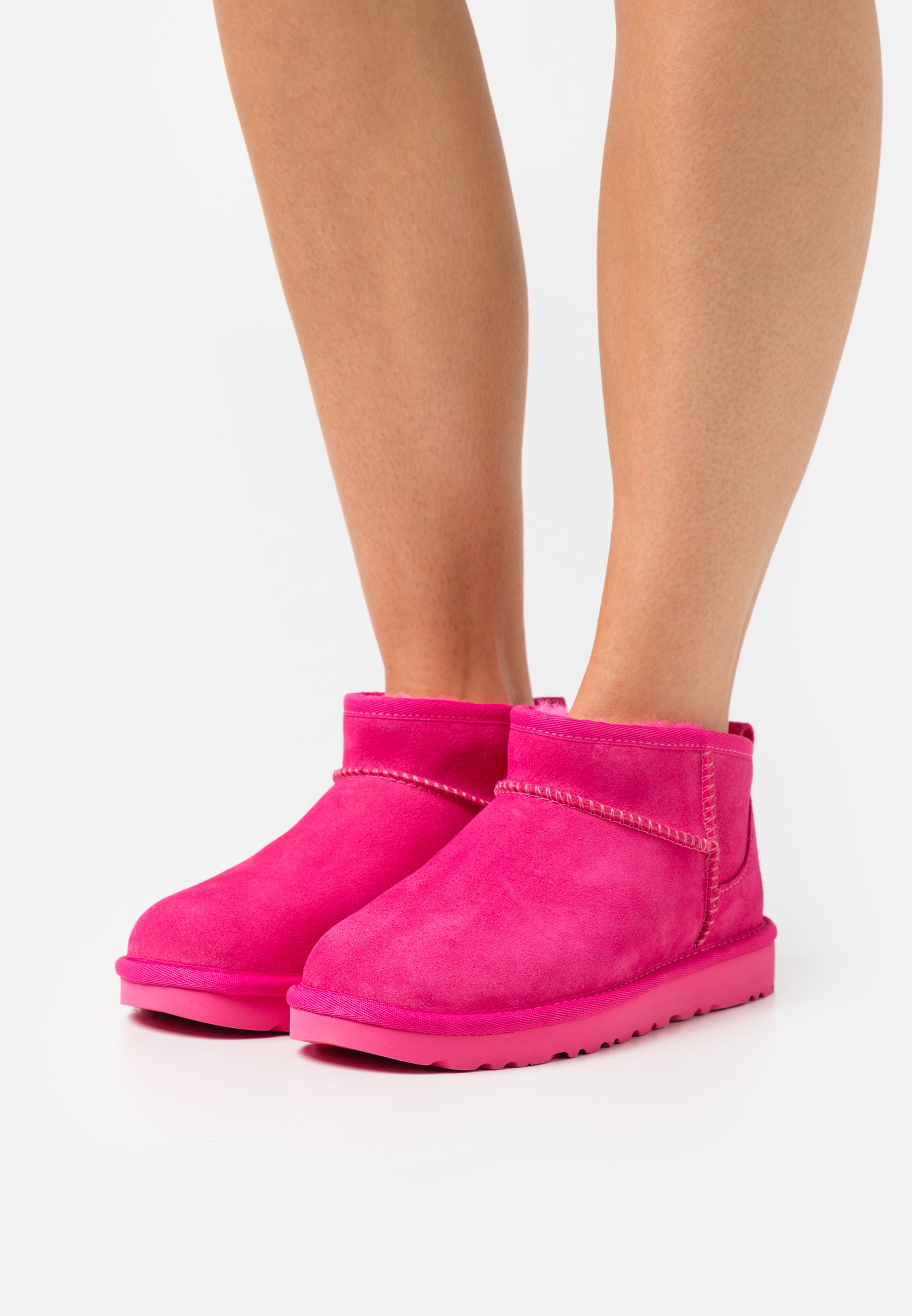 rosa ugg
