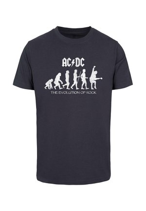 Czarna koszulka z bawełny w kolorze ciemnoszarym z grafiką przedstawiającą ewolucję człowieka obok postaci muzycznych, z napisem "AC/DC" oraz "EWOLUCJA ROCKA" w kolorze białym.