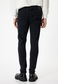 Koton MICHAEL - Jeans Slim Fit - black