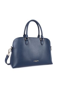Borsa in pelle blu navy con due manici superiori, tracolla regolabile, accentatura con logo dorato e superficie texturizzata. Tasca interna con zip visibile.