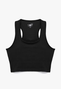 Sort sports crop top lavet af glat stof, med rund halsudskæring, brede skulderstropper og en tætsiddende design.