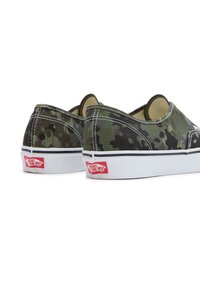 Vans AUTHENTIC UNISEX - Sneakers basse - green/multi