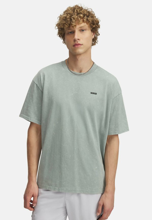 HEAVYWEIGHT LOGO WASH - Basic T-shirt
