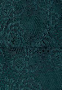 Vero Moda VMSARA SHORT DRESS - Cocktail φόρεμα / Φόρεμα για πάρτι - ponderosa pine