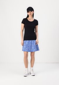 ONLY - ONLLIVE LOVE SKATER SKIRT 2 PACK  - Mini skirt - black/blue Thumbnail Image 1
