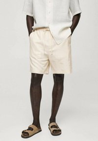 Mango Shorts - off-white