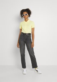 Lacoste Piké - gelb