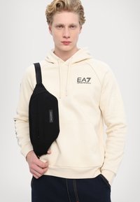 EA7 Emporio Armani FELPA - Melegítőfelső - whitecap/gray