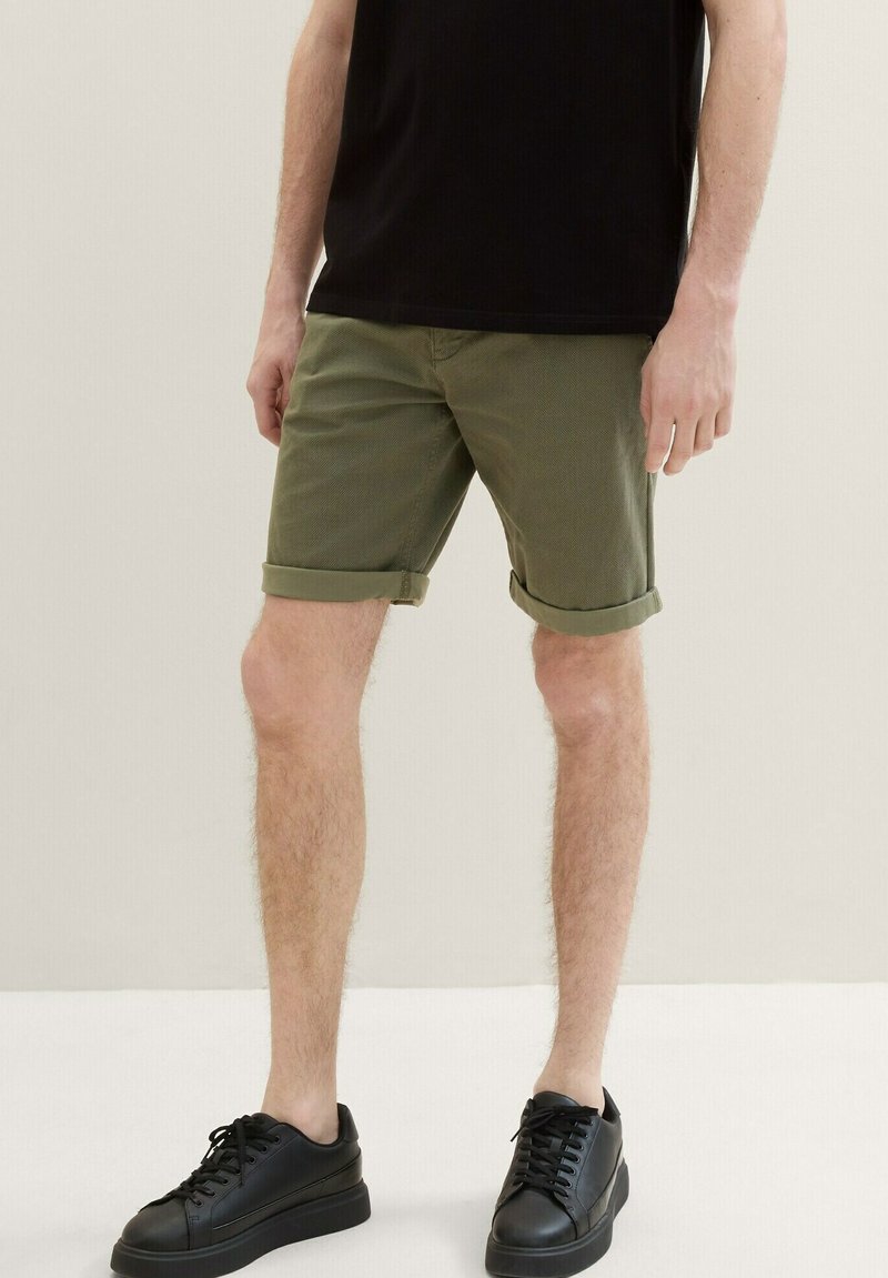 TOM TAILOR Šortky - olive geometric structure