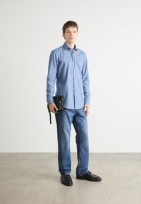 HUGO KASON - Srajca - medium blue