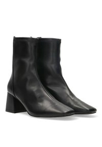 ETIKA LAAS 01 - Botines - black