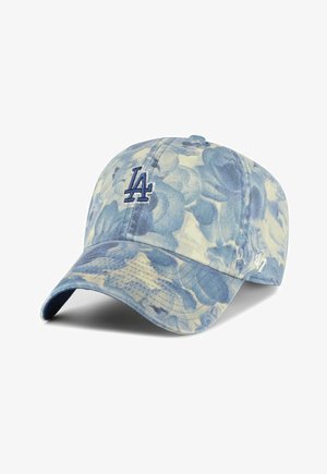 Casquette de baseball tie-dye bleu et beige avec un logo "LA" bleu foncé brodé à l'avant et un petit logo blanc "47" sur le côté.