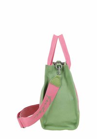 Sac fourre-tout vert et rose avec une finition texturée, doté de doubles anses, d'une bandoulière détachable et d'un intérieur à motifs.