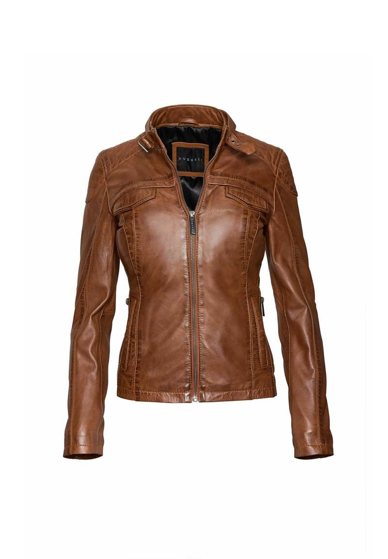 Bruine leren jack met een ritssluiting, hoge kraag en twee voorzakken. Geweven details op de schouders en zijkanten. Glad binnenvoering.