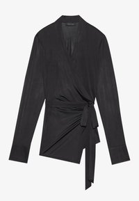 Μαύρη μπλούζα με φουλ μανίκια, κατασκευασμένη από απαλό ύφασμα. Διαθέτει λουρί που κλείνει στη μέση και σχέδιο με V-λαιμό.