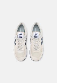 New Balance ML574 UNISEX - Sapatilhas - tan