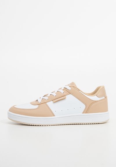 Tallas 40 a 46 Kappa